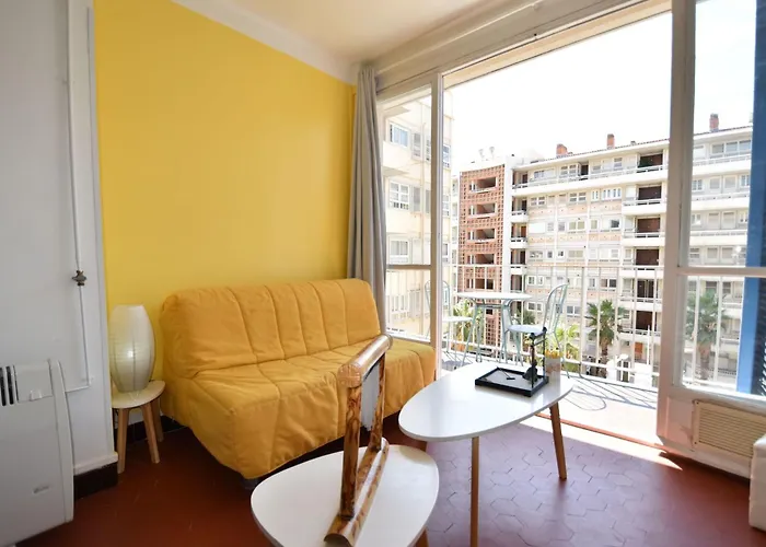 Apartment Le Gambetta By Interhome